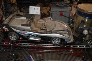 lot 863 image: Fada Racing RC Car