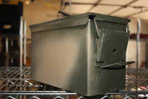 lot 878 image: Ammo Box