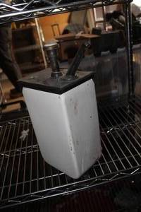 lot 880 image: The Liquid Strawberry Syrup Dispenser 54002