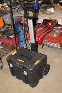 lot 858 image: DeWalt Rolling Tool Chest