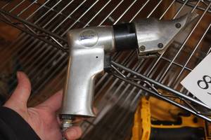 lot 894 image: Northern Industrial Tools Air Sheet Metal Shear