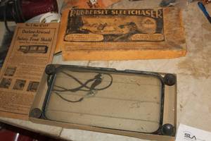 lot 909 image: Vintage Durkee-Atwood No. 1 Rubberset Sleetchaser Safety Frost Shield 6-23x14