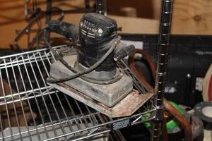 lot 904 image: Straight Line  Orbital Finishing Sander
