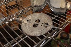 lot 889 image: Vintage Adams 5 Stove Damper