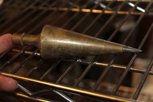 lot 890 image: Vintage 5 Plumb Bob
