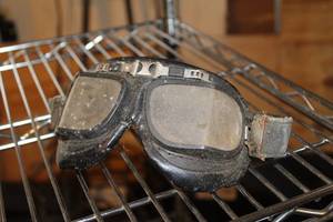 lot 891 image: Vintage Red Baren Aviator Goggles