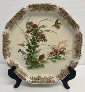 lot 2 image: Vintage 11 12 Otagirl Japan Decorative Plate And Stand