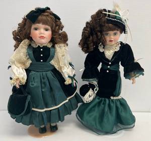 lot 53 image: Group Of Vintage Dolls
