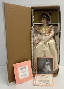 lot 66 image: Vintgae Ashton Drake Galleries Porcelain Doll 18