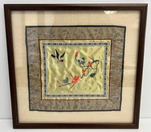 lot 127 image: 17 x 16 Framed Oriental Silk Design