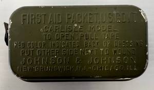 lot 136 image: Antique U.S. Govt First Aid Packet Unopened