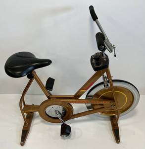 lot 137 image: Vintage Schwinn XR-8 Exercise Bike