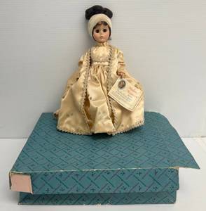 lot 189 image: Vintage Madame Alexander Doll  Dolley Madison