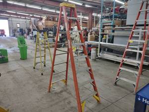 lot 28 image: Werner 8 Fiberglass Step Ladder...