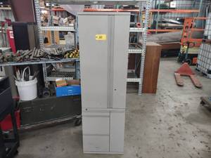 lot 38 image: Steel Cabinet, 23x23,5x76.5...