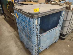 lot 52 image: Fold-Up Poly Crate, 40x48x51 With T...