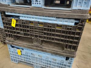 lot 56 image: Fold-Up Poly Crate, 40x48x51 With T...