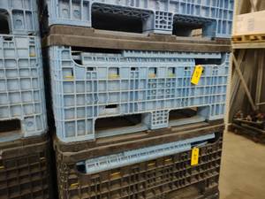 lot 59 image: Fold-Up Poly Crate, 40x48x51 With T...