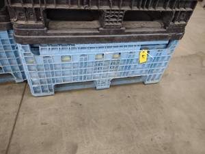 lot 61 image: Fold-Up Poly Crate, 40x48x51 With T...