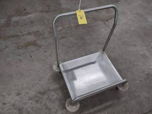 lot 76 image: Platform Cart, 21x16...