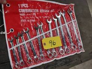 lot 96 image: Wrench Set, 38 - 1, New...