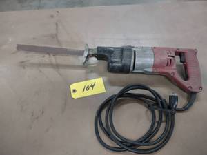 lot 104 image: Milwaukee Sawzall, Works...