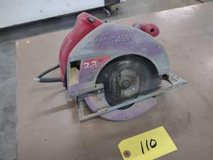 lot 110 image: Skilsaw 7 14 Circular Saw, Works...