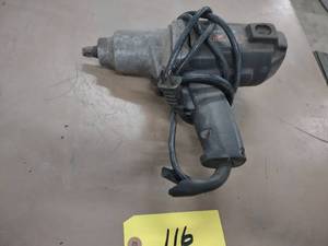 lot 116 image: Black & Decker Bull Dawg 12  Impa...