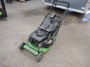 lot 8 image: Deutz-Allis 21 VAC Mower, Height A...