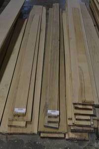 lot 28 image: 4 quarter White Oak lumber