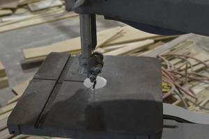lot 14 image: Rockwell Band Saw