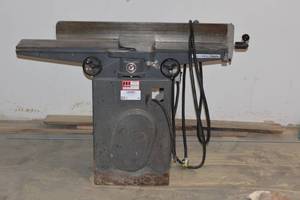 lot 15 image: RockwellDelta 6 Jointer Model 37-220