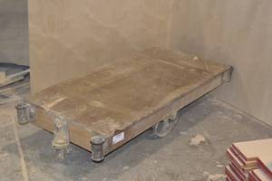 lot 19 image: Industrial Nutting Cart