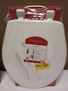 MAYFAIR BY BEMIS CASWELL TOILET SEAT & PEEL & STICK BACKSPLASH