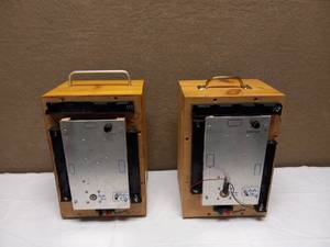(2) SPEAKERS IN WOOD BOX