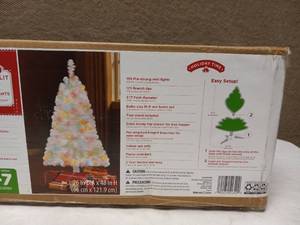 HOLIDAY TIME ARTIFICIAL CHRISTMAS TREE 4FT TALL