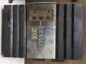 (2) CAR AUDIO AMPS