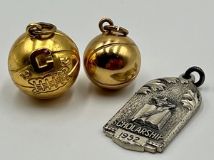 lot 26 image: Vintage 1950s High School Charms