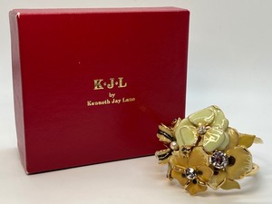 lot 40 image: Gorgeous Kenneth J Lane Enamel Flower and Corsage Bangle Bracelet