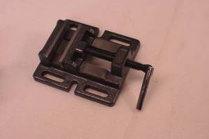 Drill press vise