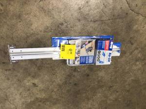 lot 14 image: Kreg Pocket-Hole Screw Starter Kit (260-Pack)Customer Returns See Terms on Auction