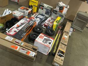 Mix lot of Outdoor Tools, Various Brands and Conditions - review all pictures