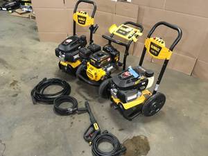 lot 1 image: Mix lot of Dewalt Pressure washers, Customer returns - review all pictures
