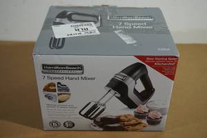 NEW Hamilton Beach 7 Speed Electric Hand Mixer