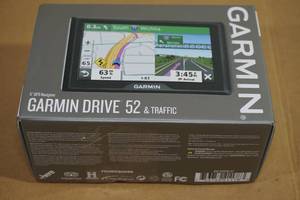 Garmin Drive 52 GPS Receiver with Traffic Alerts