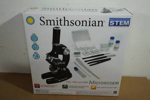 Smithsonian 150x450x900x Microscope Kit
