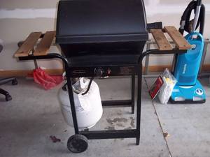 lot 23 image: Flavor Master Propane Grill...