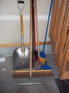 lot 41 image: Metal Shovel & Rake, Push Broom, ho...