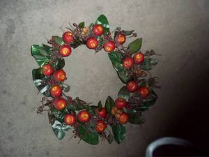 lot 43 image: Festive Home Decor (Autumn & Winter...