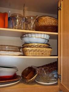 lot 56 image: Cabinet Full of Vintage Pyrex& Anch...